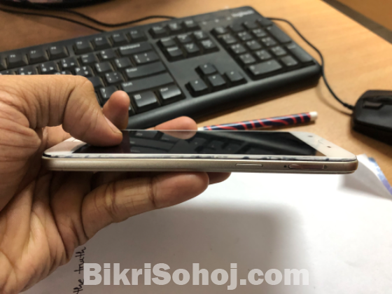 OPPO A57 (4GB RAM)